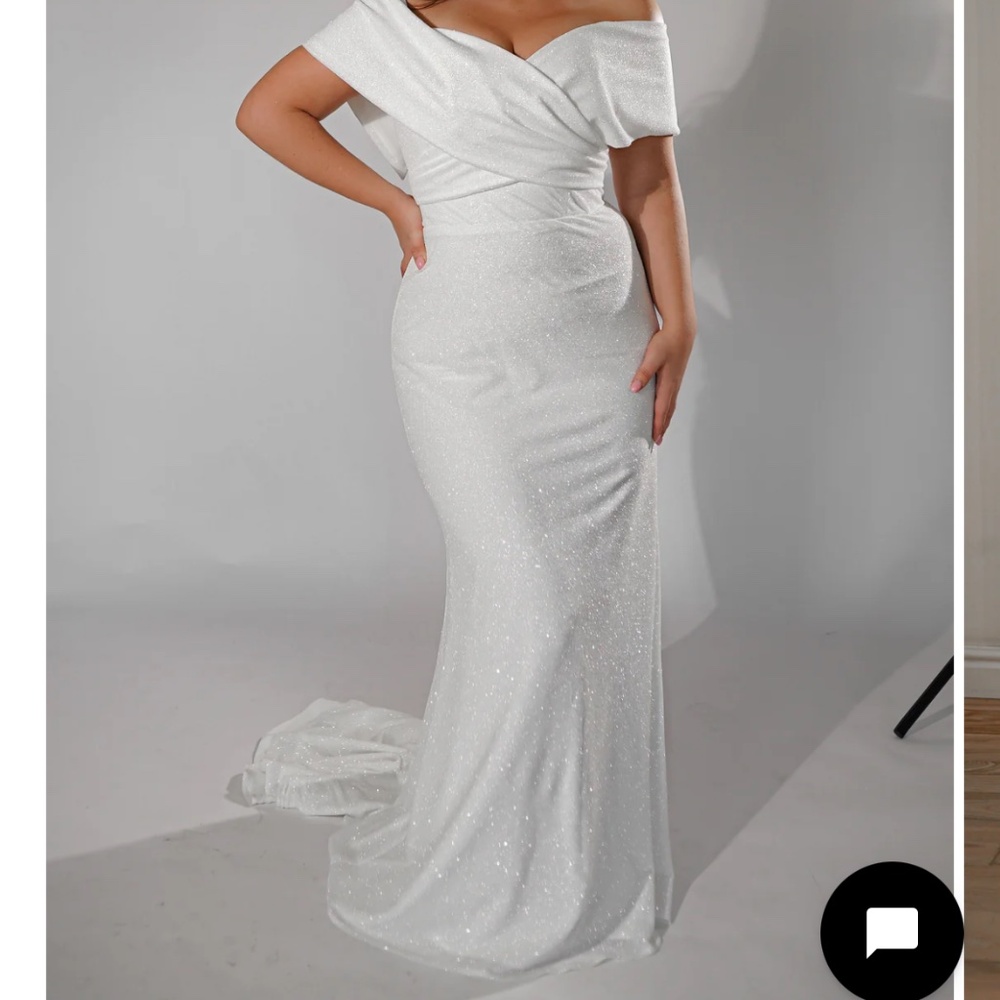 Plus Size Sparkly Sheath Wedding Dress Jolie